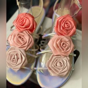 Iridescent flower 🌸 sandals